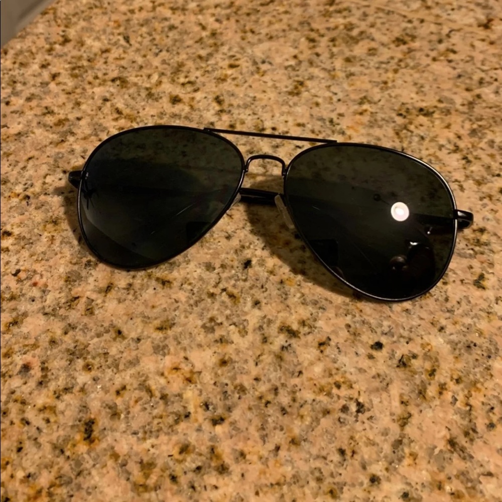 Black aviator sunglasses